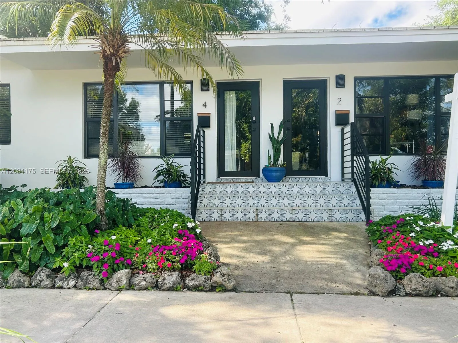 Foto de propiedad en 2 NE 44th Street, Miami, FL 33137 Miami con MLS# 