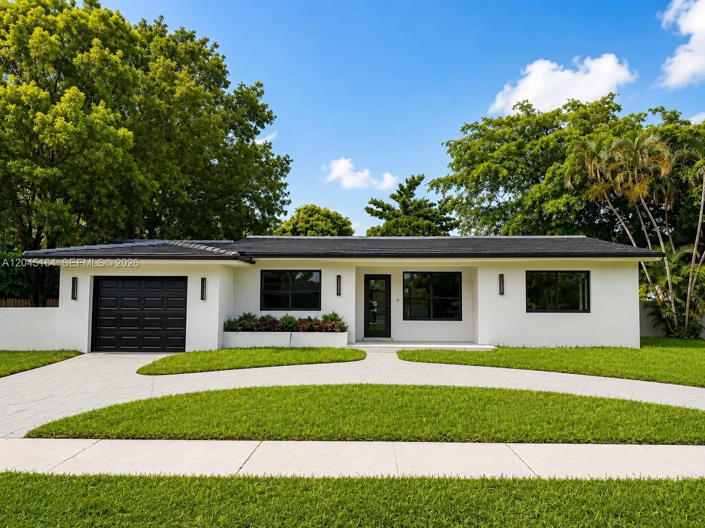 Foto de propiedad en 2 NE 91st Street, Miami Shores, FL 33138 Miami Shores con MLS# 