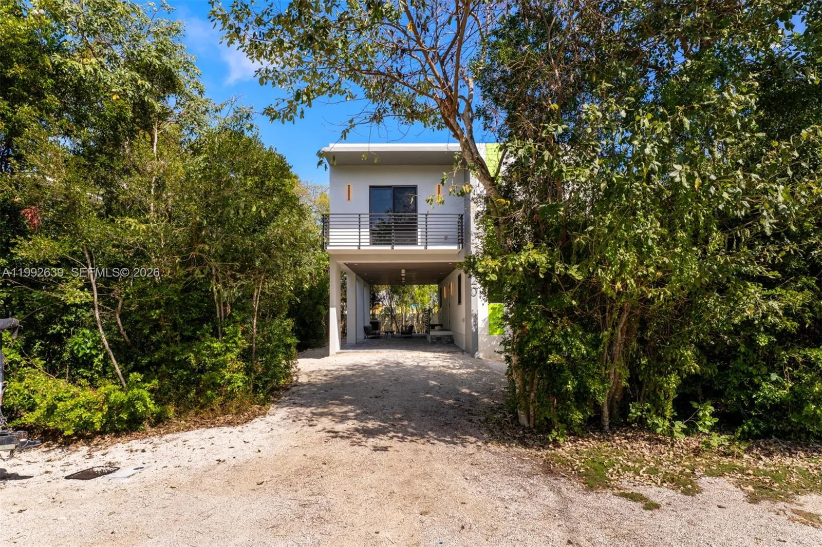 Foto de propiedad en 20 Coral Drive, Key Largo, FL 33037 Key Largo con MLS# 