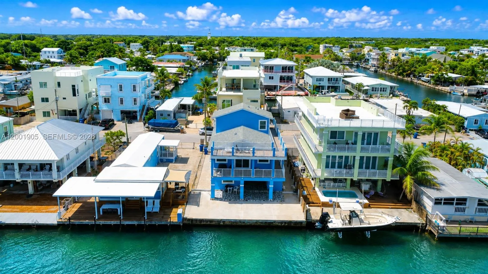 Foto de propiedad en 20 Eagle Drive, Key Largo, FL 33037 Key Largo con MLS# 