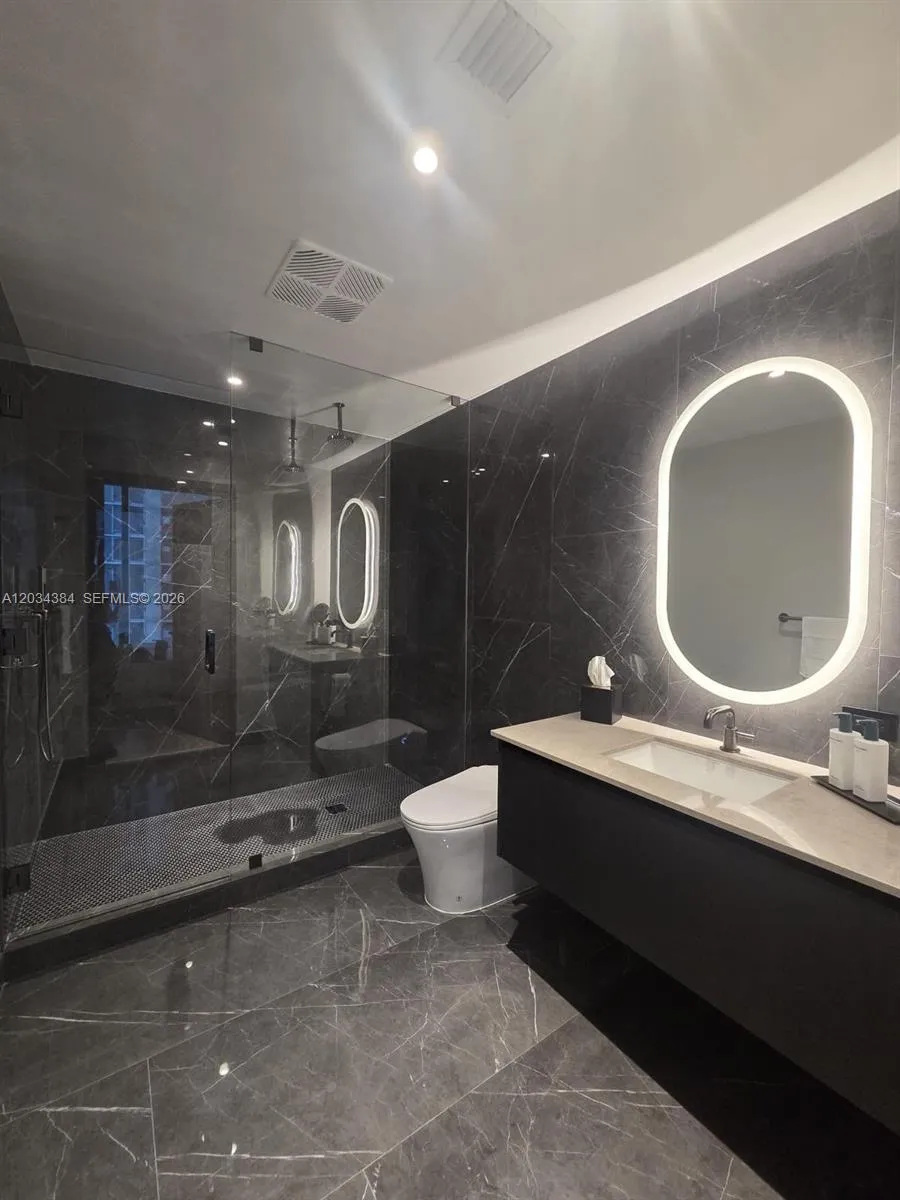 Foto de propiedad en 20 NE 11 2208, South Miami, FL 33132 South Miami con MLS# 