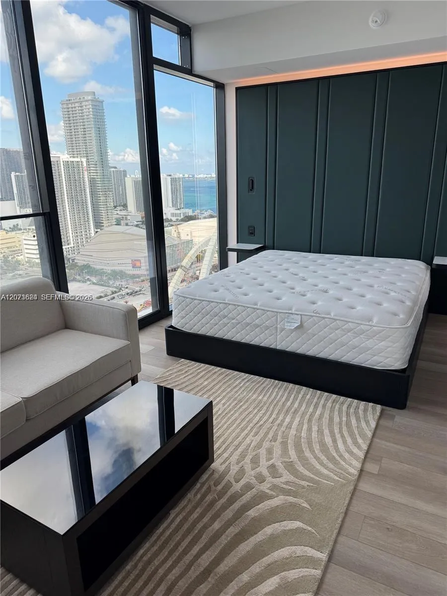 Foto de propiedad en 20 NE 11 3003A, Miami, FL 33132 Miami con MLS#