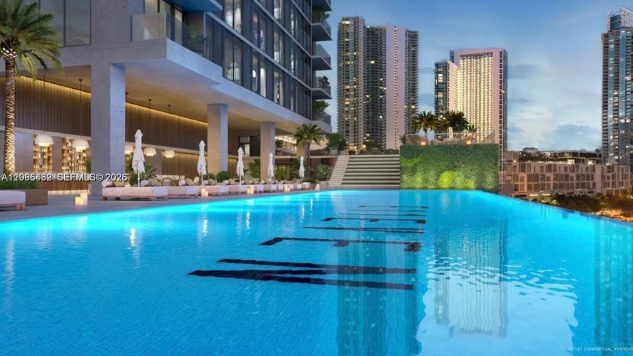 Foto de propiedad en 20 NE 11 3611, Miami, FL 33132 Miami con MLS#