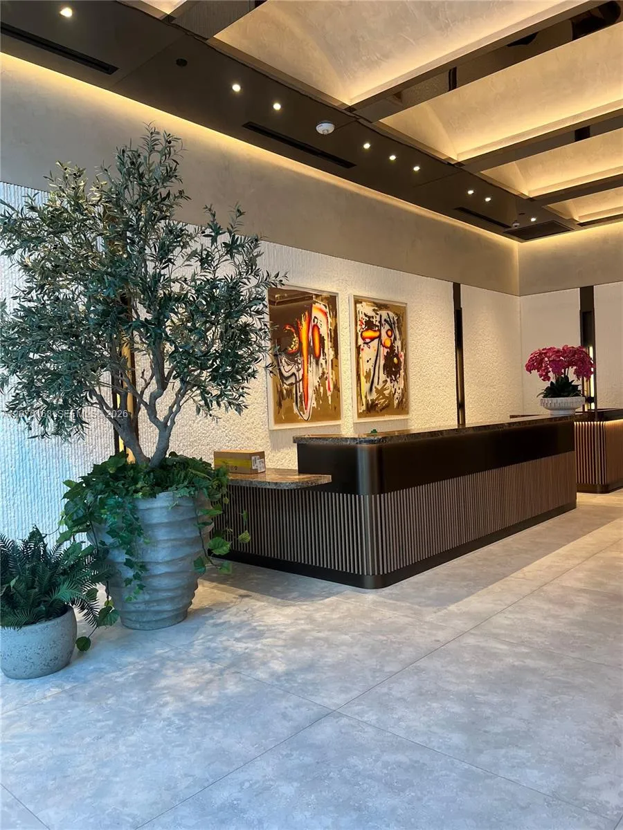 Foto de propiedad en 20 NE 11 Street 1204, Miami, FL 33132 Miami con MLS#