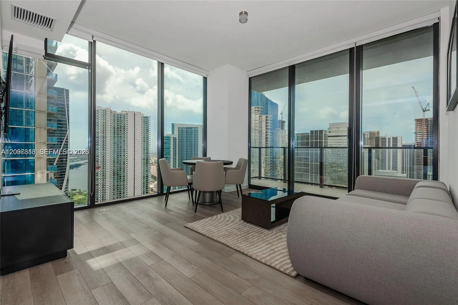 En Renta 20 NE 11 Street 4404, Miami, FL 33132, Miami, FL 33132