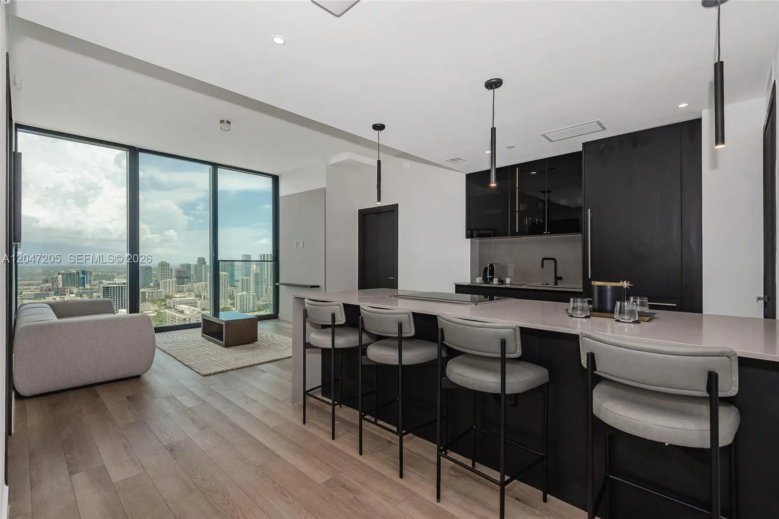 Foto de propiedad en 20 NE 11 Street 4901, Miami, FL 33132 Miami con MLS#