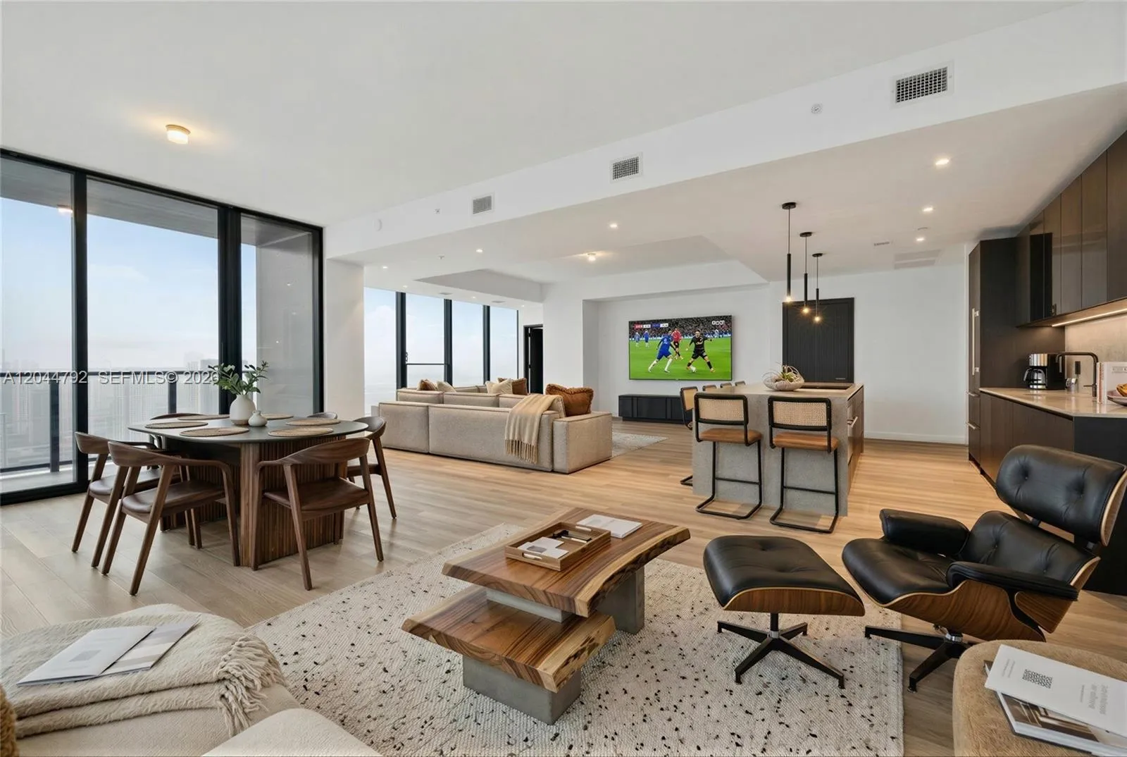 En Venta 20 NE 11th 4703, Miami, FL 33132, Miami, FL 33132