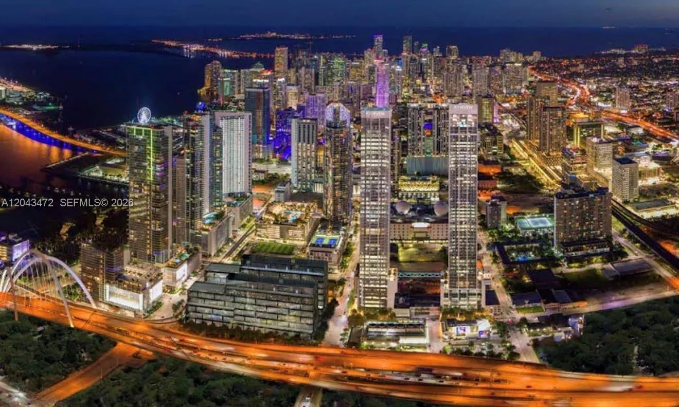 Foto de propiedad en 20 NE 11th Street 2409, Miami, FL 33132 Miami con MLS# 