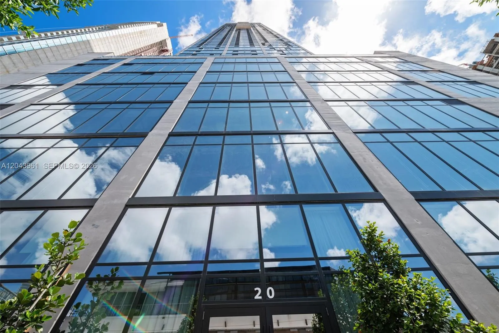 Foto de propiedad en 20 NE 11th Street 4003B, Miami, FL 33132 Miami con MLS#