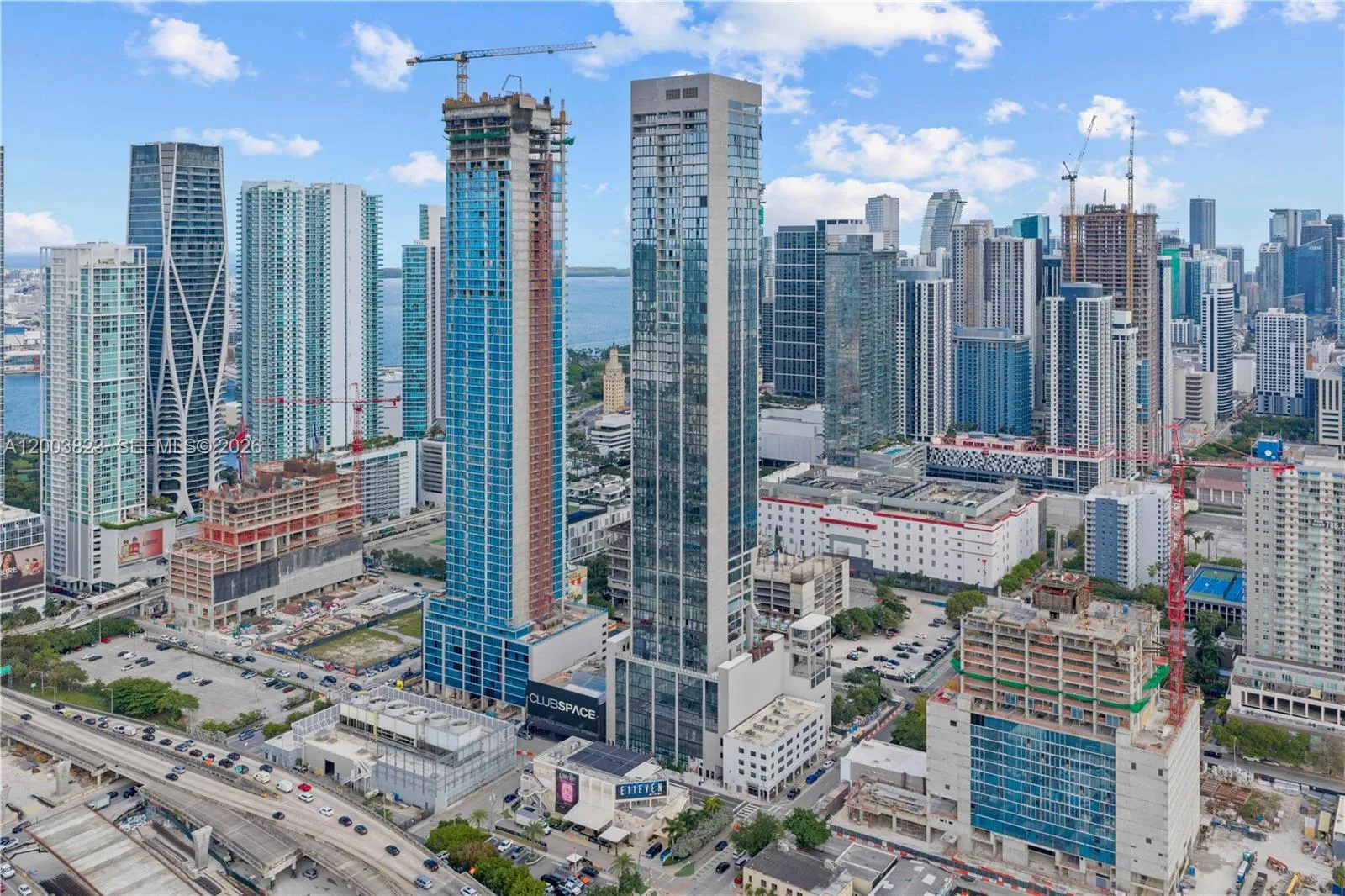 Foto de propiedad en 20 NE 11th Street 4602, Miami, FL 33132 Miami con MLS#