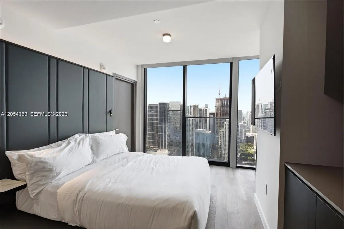 Foto de propiedad en 20 NE 11th Street 4904 B, Miami, FL 33132 Miami con MLS#