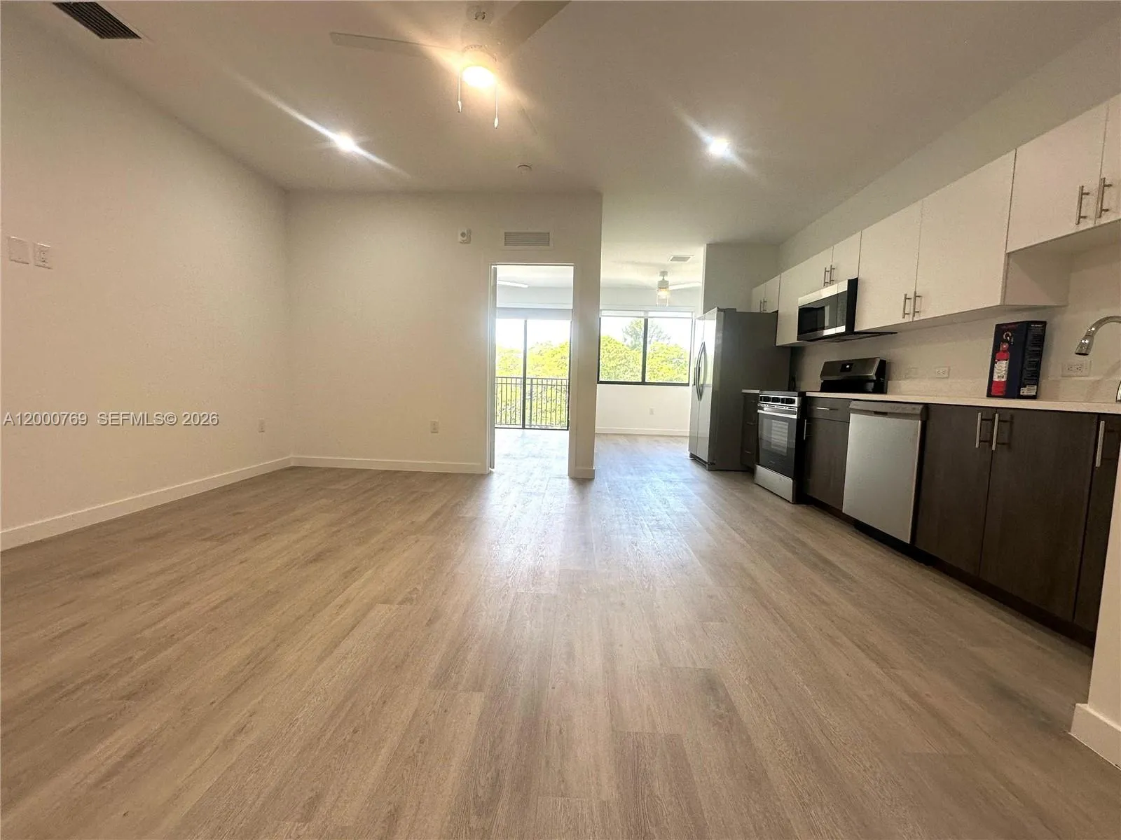 Foto de propiedad en 20 NE 19th Avenue 304, Pompano Beach, FL 33060 Pompano Beach con MLS# 