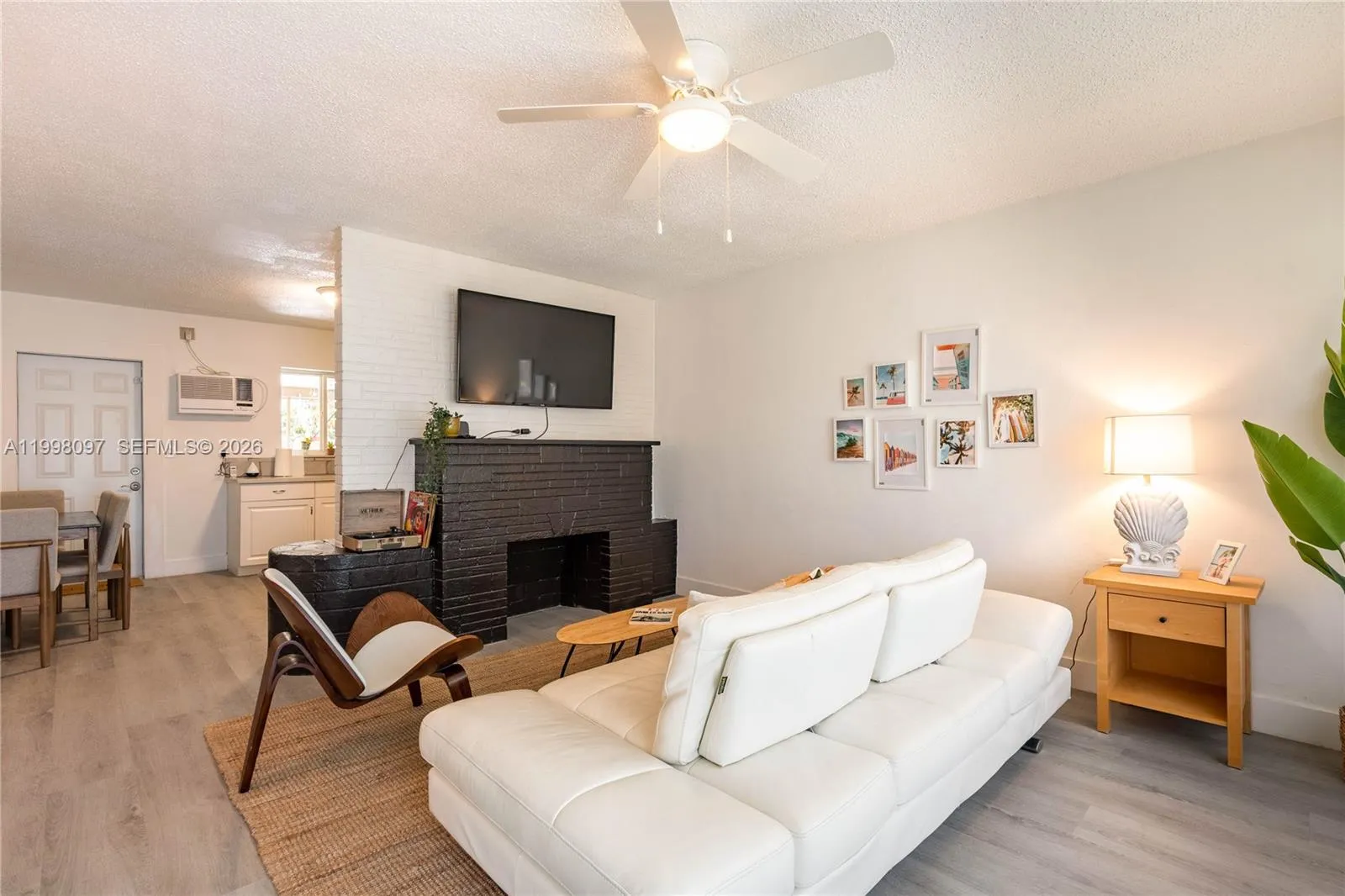 Foto de propiedad en 20 SE 13th Terrace 1-2, Dania Beach, FL 33004 Dania Beach con MLS# 