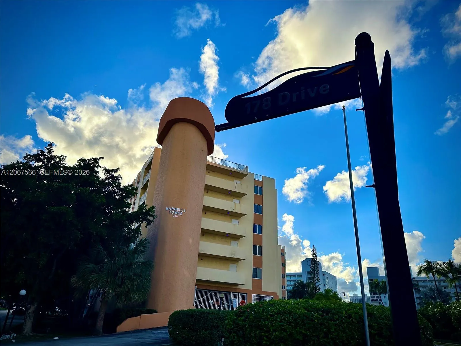 Foto de propiedad en 200 178th Drive 312, Sunny Isles Beach, FL 33160 Sunny Isles Beach con MLS# 