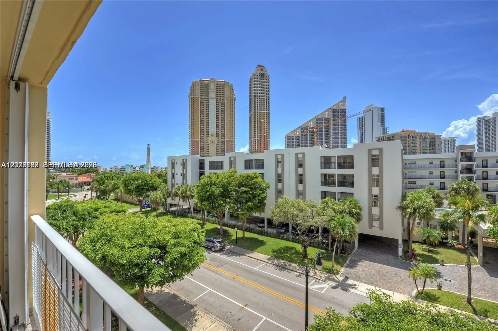 Foto de propiedad en 200 178th Drive 505, Sunny Isles Beach, FL 33160 Sunny Isles Beach con MLS# 