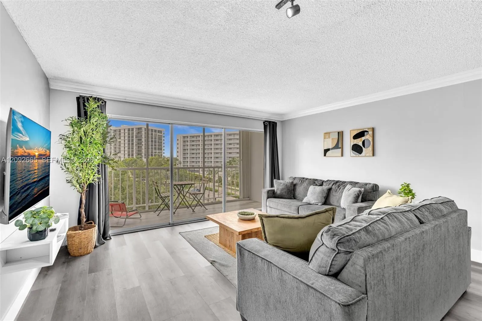 En Venta 200 178th Drive 510, Sunny Isles Beach, FL 33160, Sunny Isles Beach, FL 33160