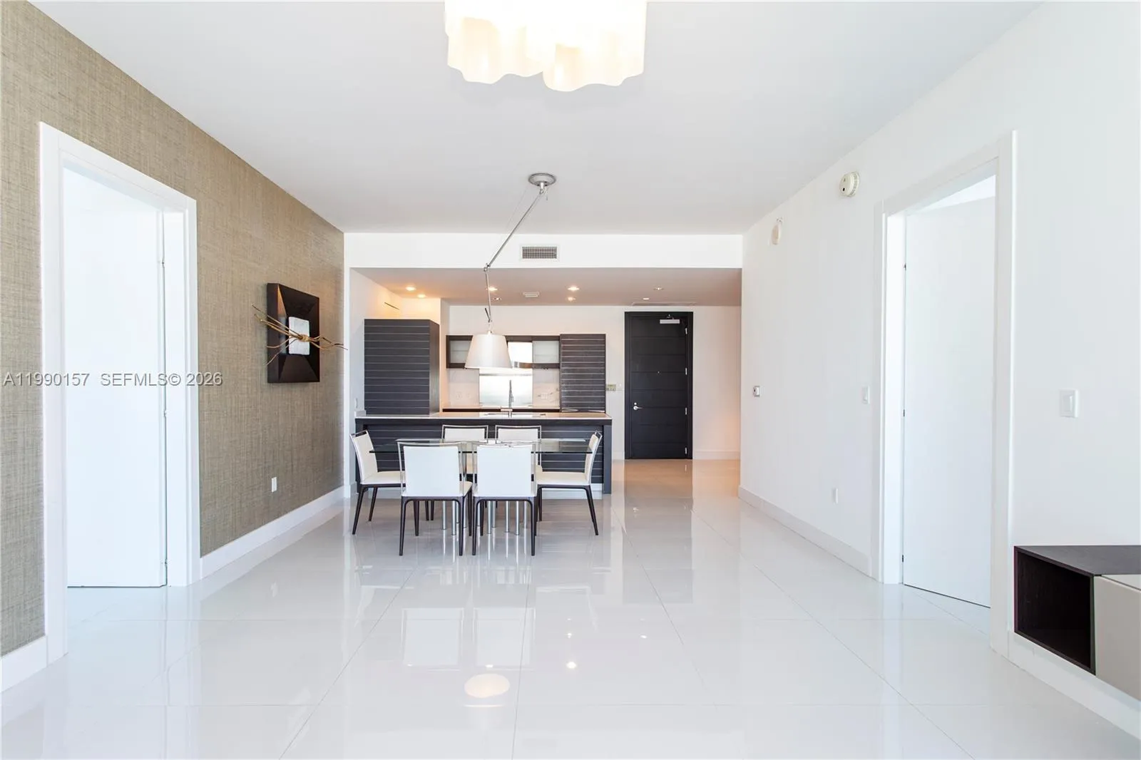 Foto de propiedad en 200 Biscayne Blvd Way 4512, Miami, FL 33131 Miami con MLS# 