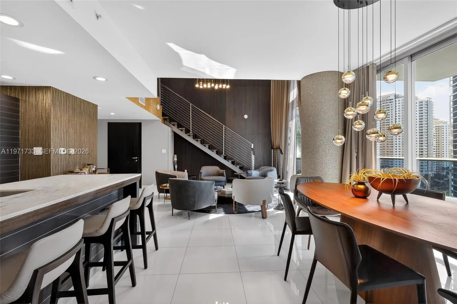 En Venta 200 Biscayne Boulevard Way 1108, Miami, FL 33131, Miami, FL 33131