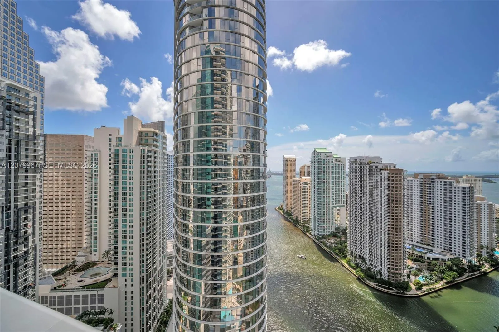En Renta 200 Biscayne Boulevard Way 3703, Miami, FL 33131, Miami, FL 33131