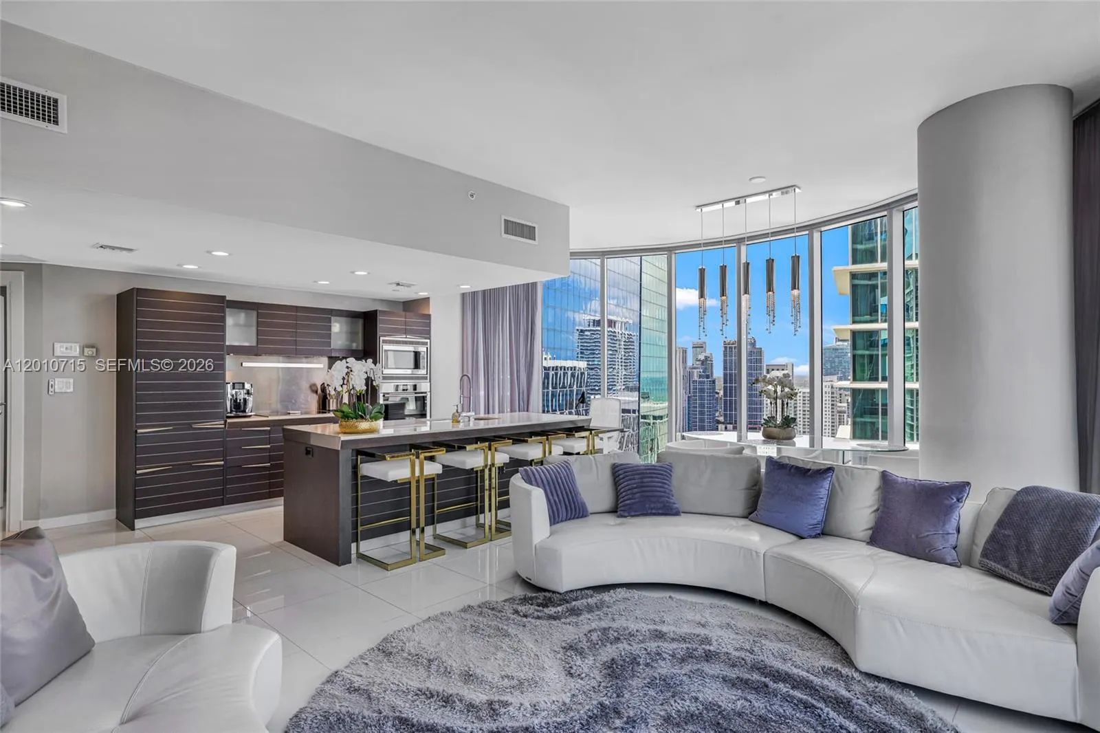 Foto de propiedad en 200 Biscayne Boulevard Way 4401, Miami, FL 33131 Miami con MLS#
