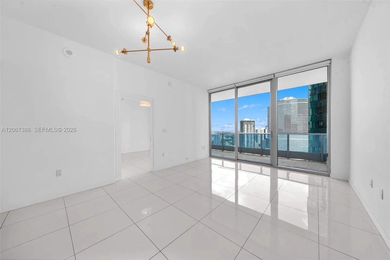 Foto de propiedad en 200 Biscayne Boulevard Way 4409, Miami, FL 33131 Miami con MLS#