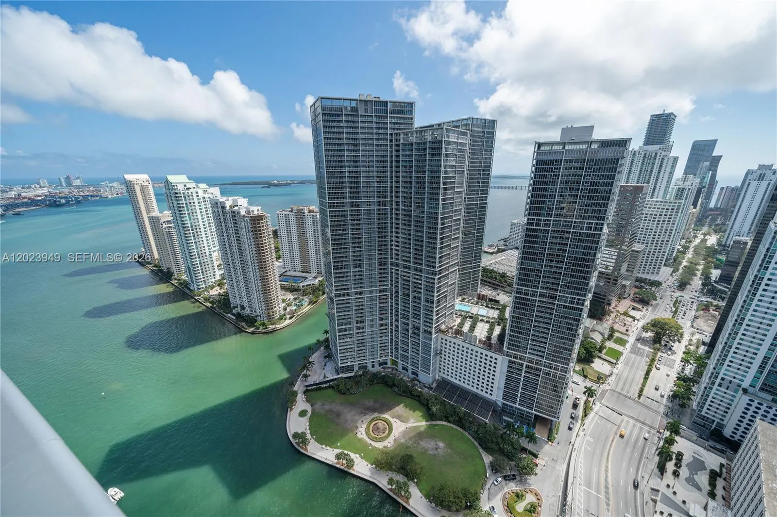 Alquilada 200 Biscayne Boulevard Way 4902, Miami, FL 33131, Miami, FL 33131