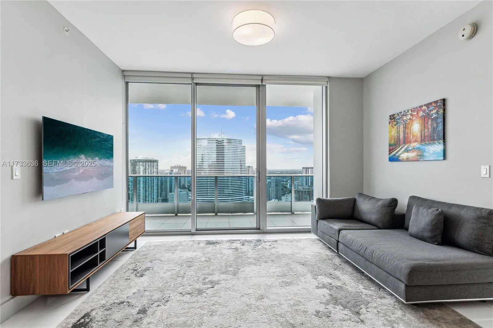 Foto de propiedad en 200 Biscayne Boulevard Way 4912, Miami, FL 33131 Miami con MLS# 