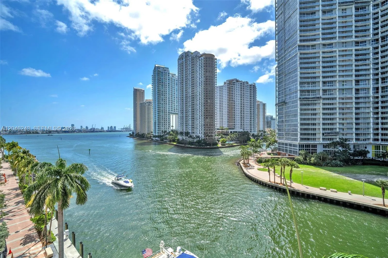 Vendido 200 Biscayne Boulevard Way 509, Miami, FL 33131, Miami, FL 33131