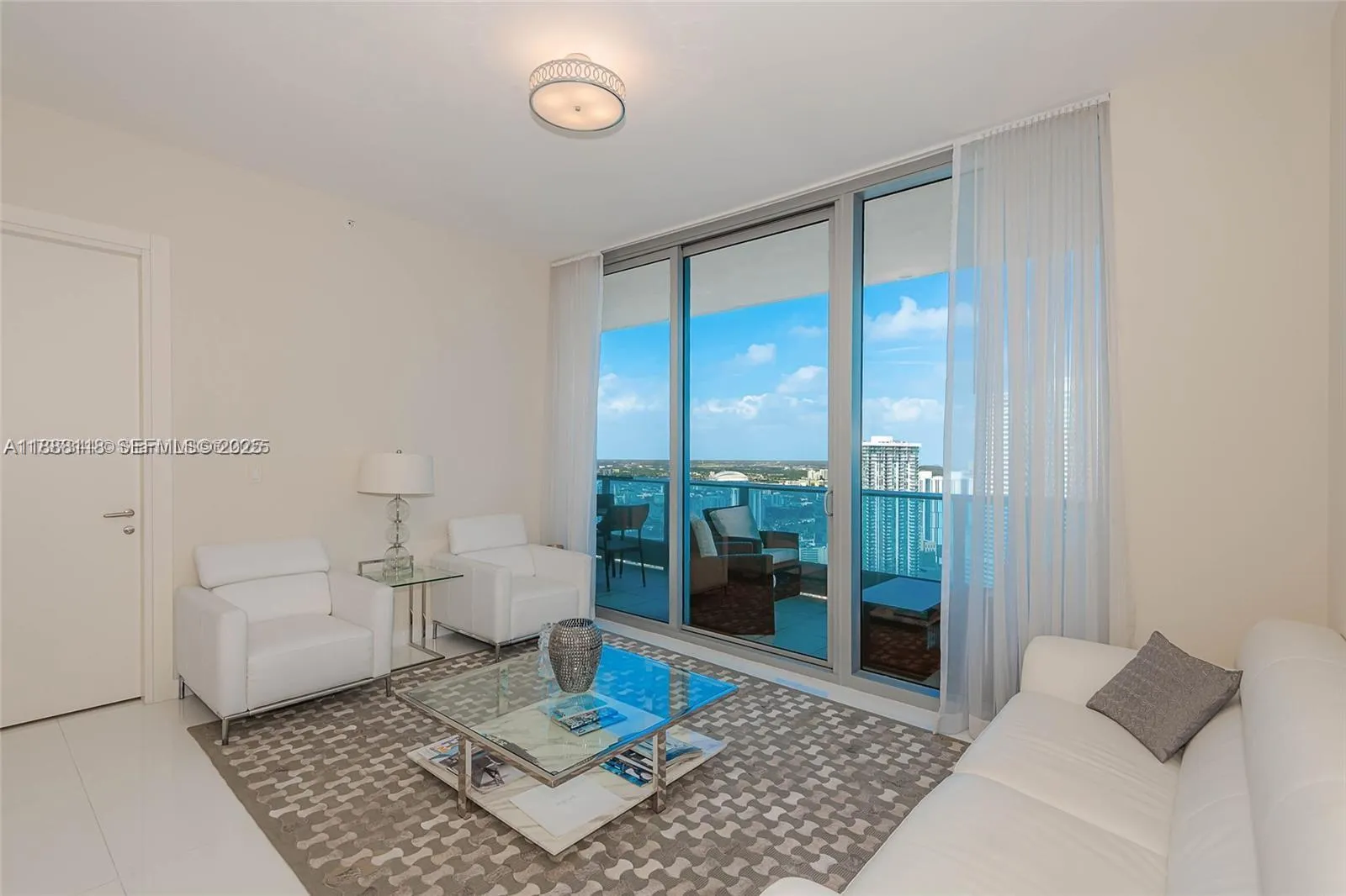 Foto de propiedad en 200 Biscayne Boulevard Way 5109, Miami, FL 33131 Miami con MLS#