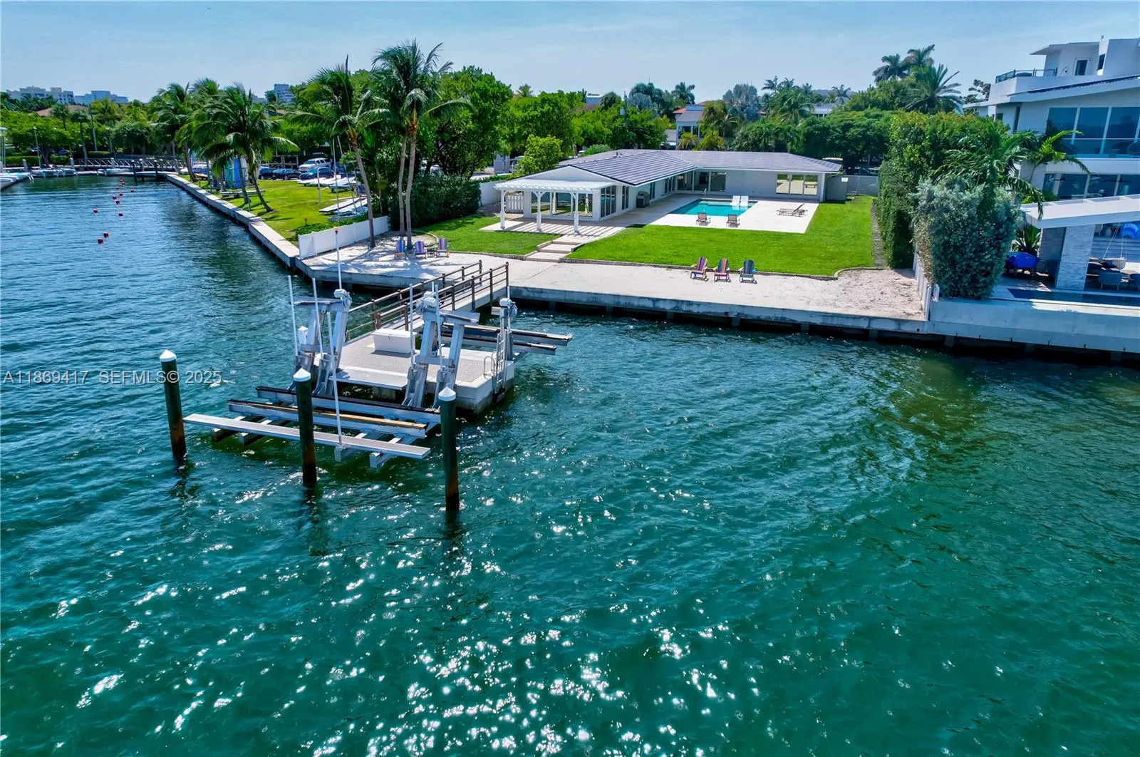 Foto de propiedad en 200 Harbor Drive, Key Biscayne, FL 33149 Key Biscayne con MLS# 