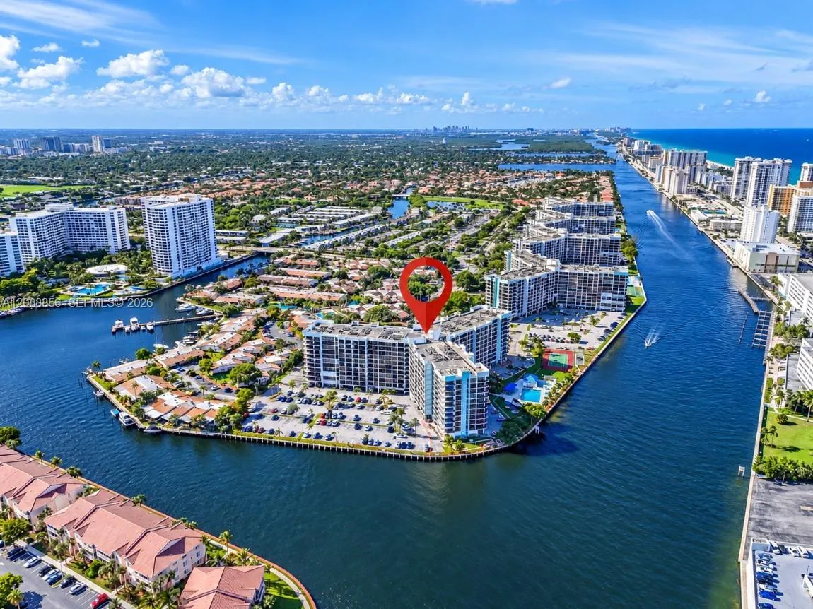 En Venta 200 Leslie Drive 204, Hallandale Beach, FL 33009, Hallandale Beach, FL 33009