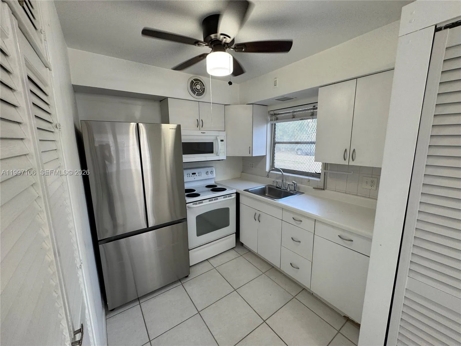Foto de propiedad en 2000 Buchanan Street 11, Hollywood, FL 33020 Hollywood con MLS# 