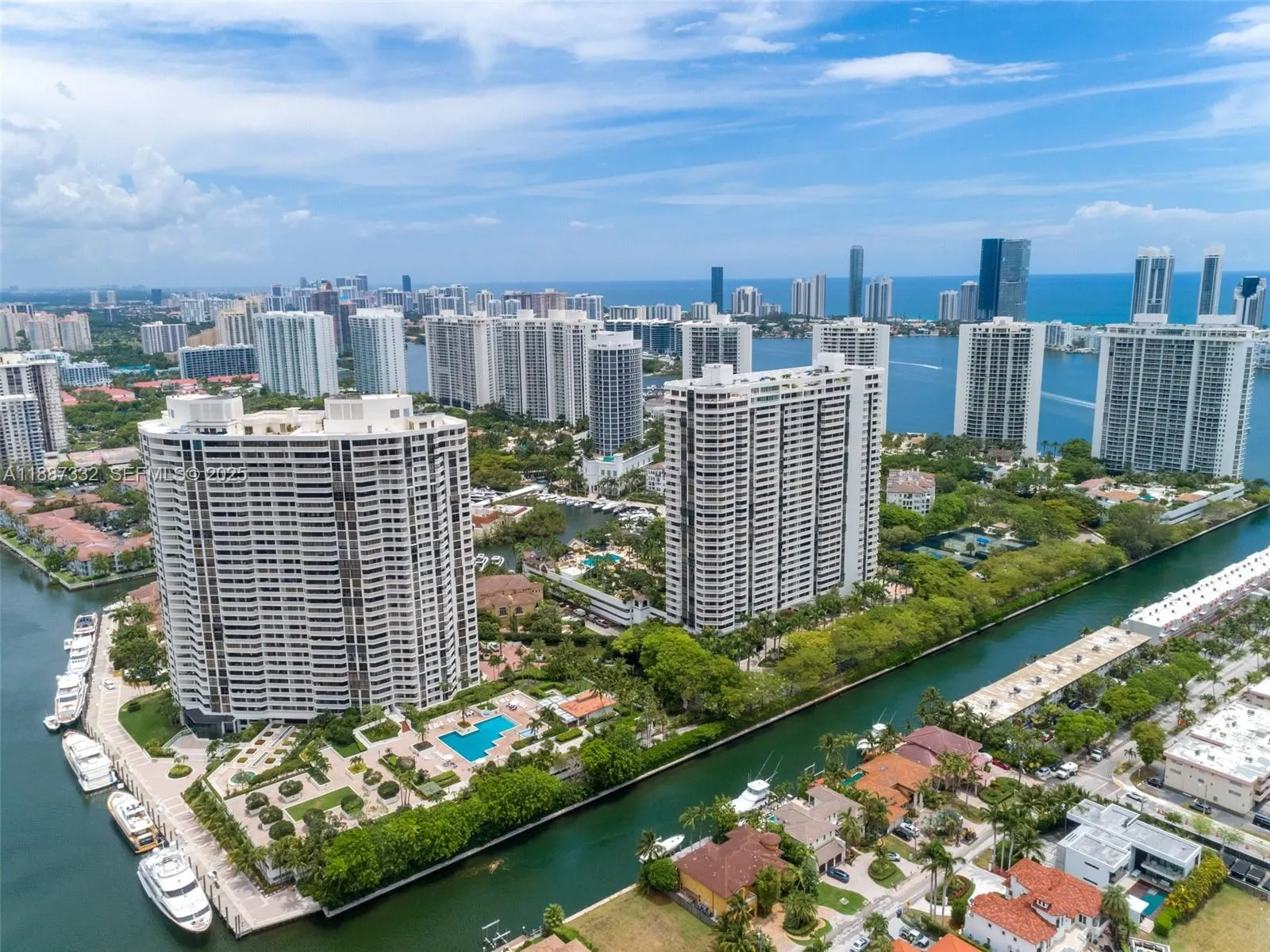 Foto de propiedad en 2000 Island Boulevard 1002, Aventura, FL 33160 Aventura con MLS# 