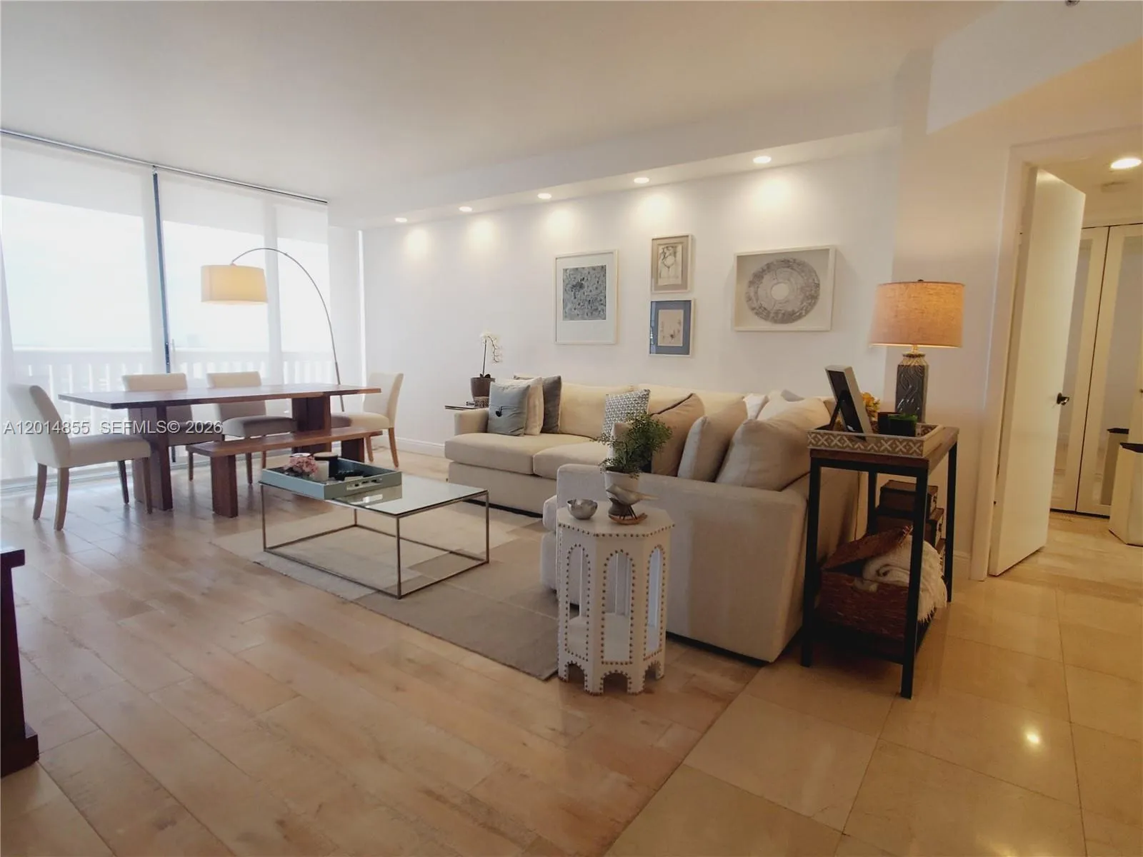 Foto de propiedad en 2000 Island Boulevard 2703, Aventura, FL 33160 Aventura con MLS# 
