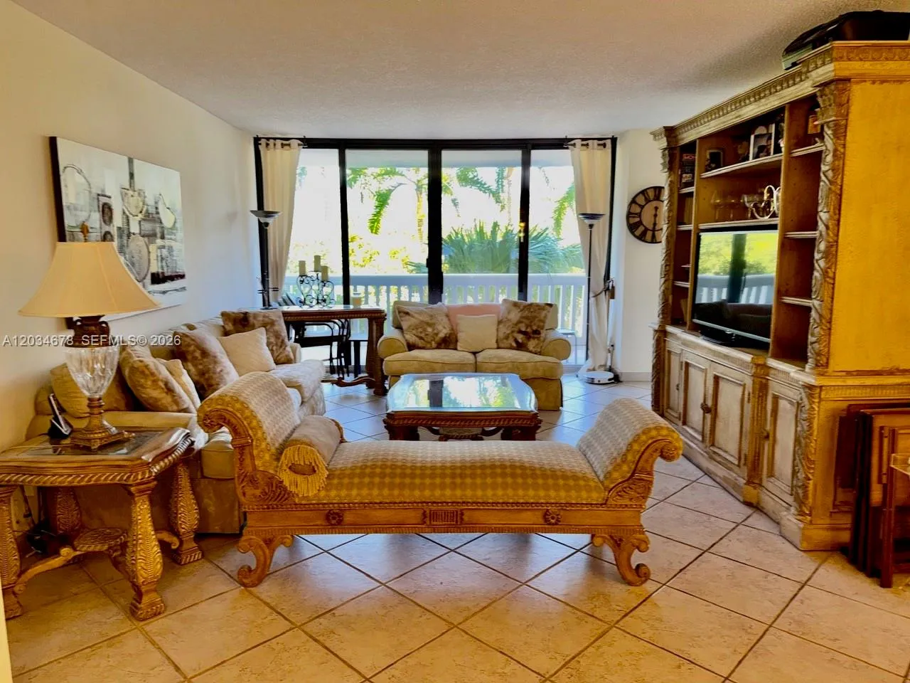 Foto de propiedad en 2000 Island Boulevard 308, Aventura, FL 33160 Aventura con MLS# 