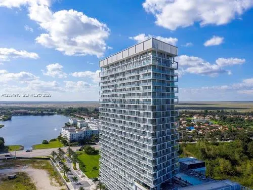 Foto de propiedad en 2000 Metropica Way 2009, Sunrise, FL 33323 Sunrise con MLS# 