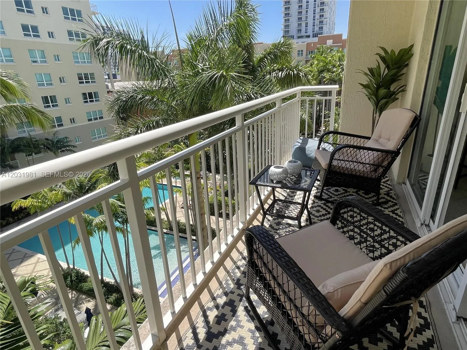 Alquilada 2000 N Bayshore Drive 525, Miami, FL 33137, Miami, FL 33137