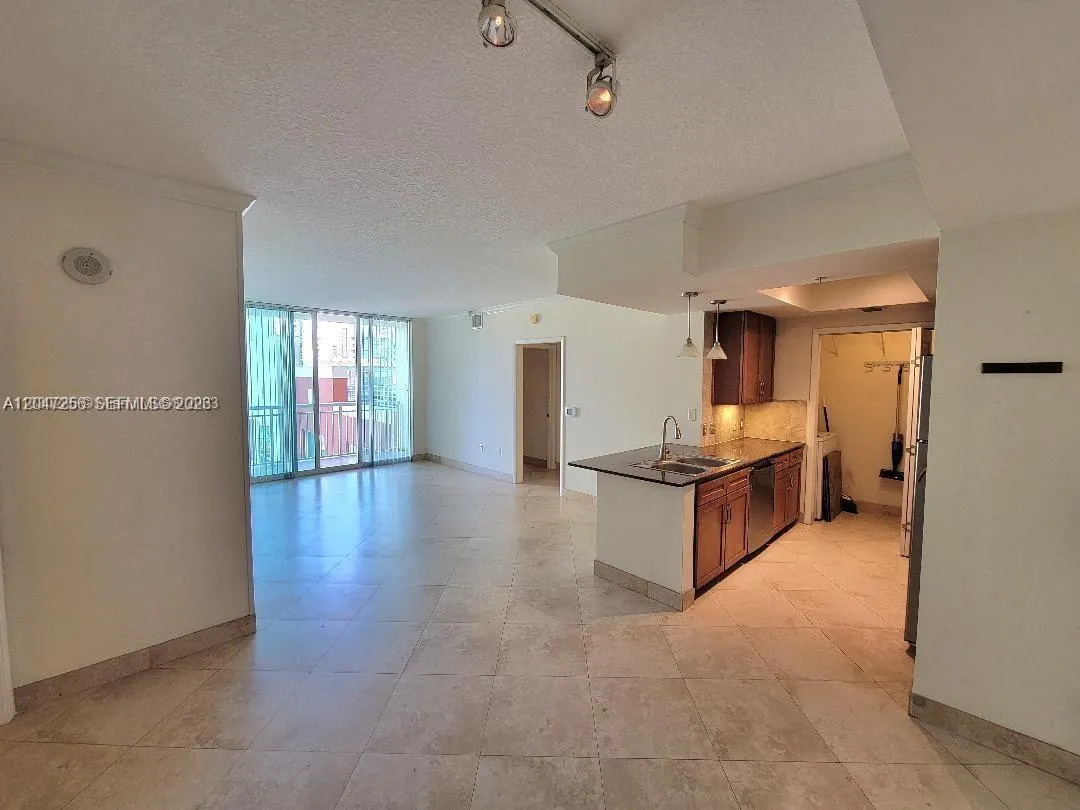 Foto de propiedad en 2000 N Bayshore Drive 707, Miami, FL 33137 Miami con MLS# 