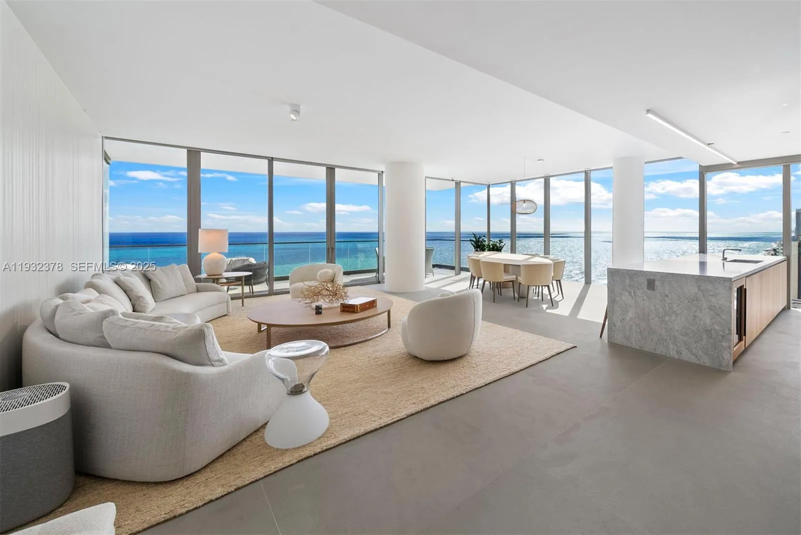 Foto de propiedad en 2000 S Ocean Drive 18B, Hallandale Beach, FL 33009 Hallandale Beach con MLS# 