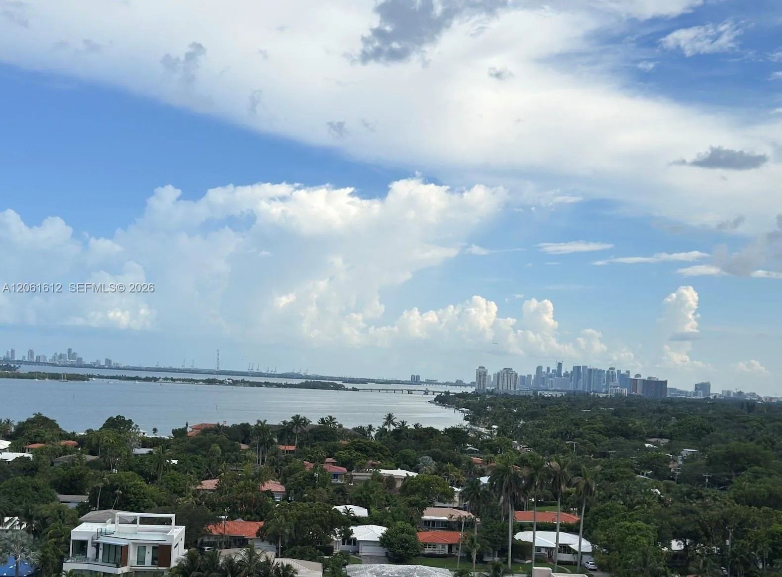 En Venta 2000 Towerside Terrace 1510, Miami, FL 33138, Miami, FL 33138