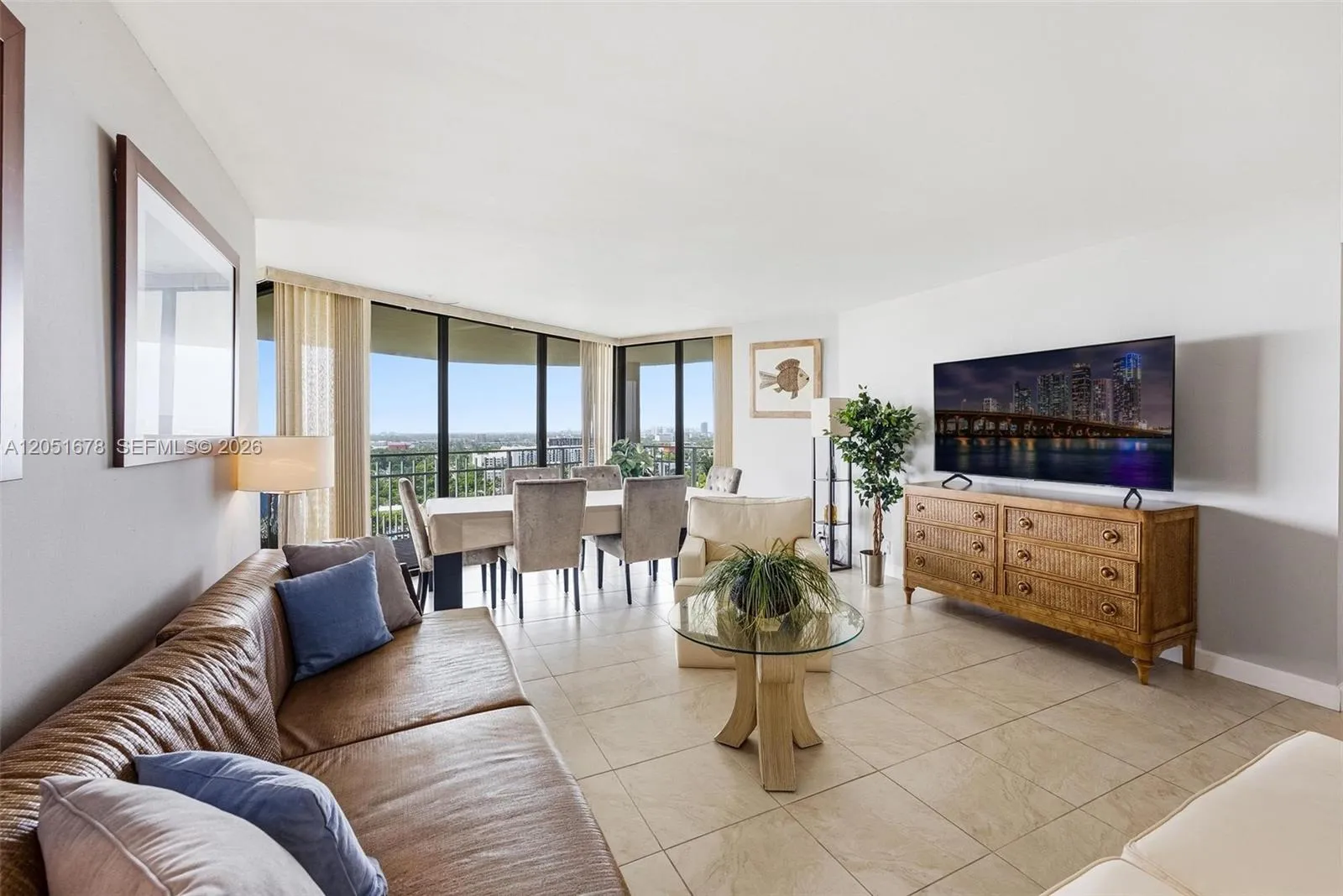 En Venta 2000 Towerside Terrace 1911, Miami, FL 33138, Miami, FL 33138