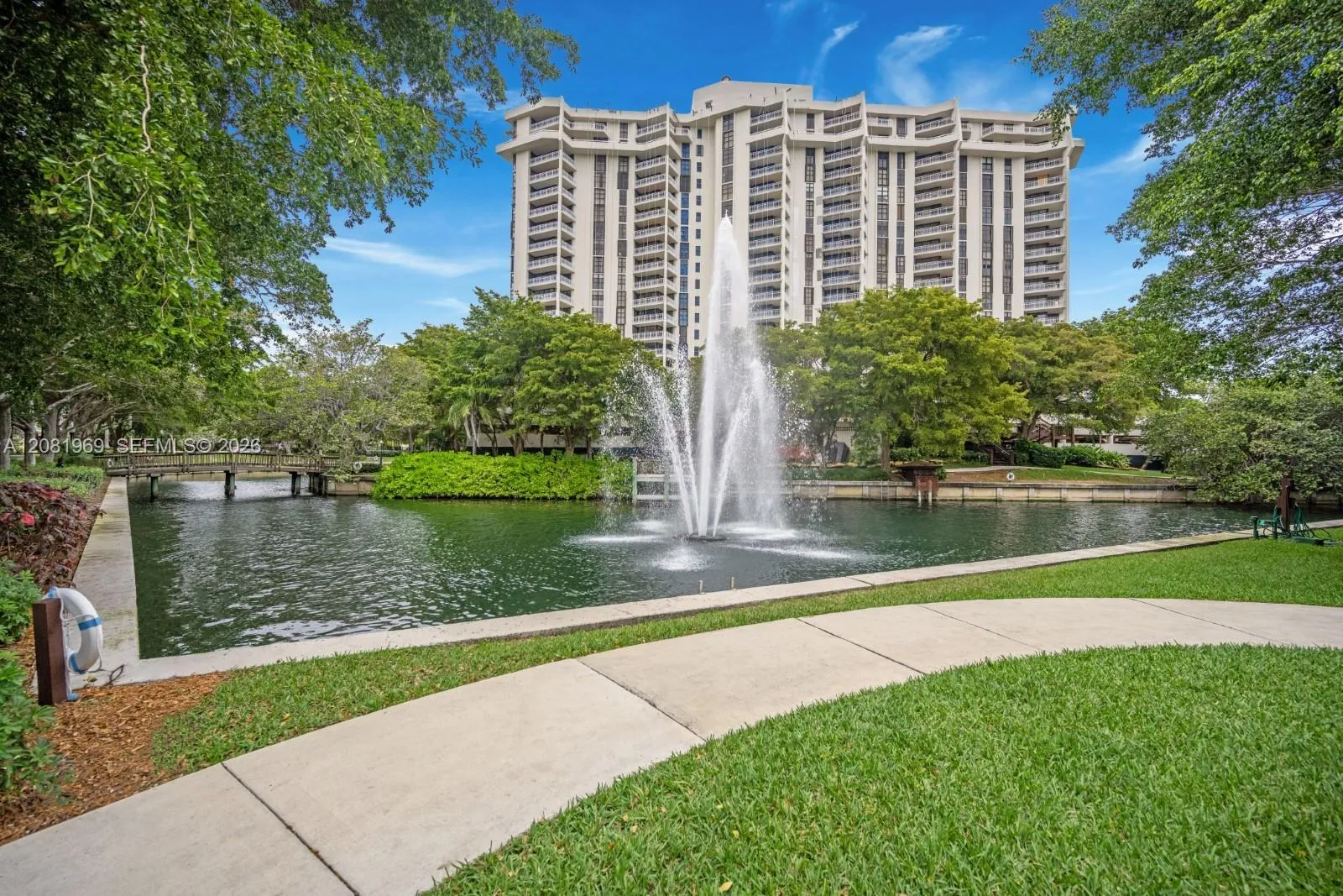 En Renta 2000 Towerside Terrace 408, Miami, FL 33138, Miami, FL 33138
