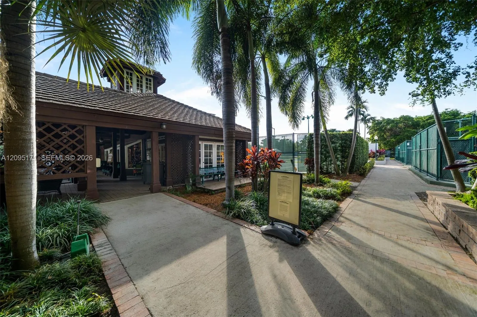 En Renta 2000 Towerside Terrace PH-3, Miami, FL 33138, Miami, FL 33138