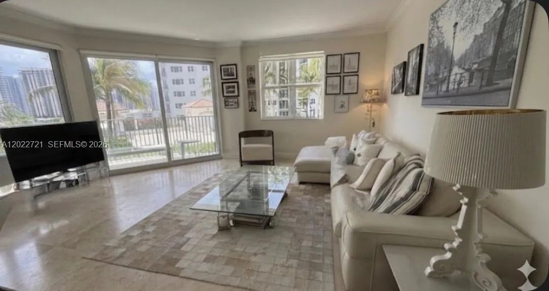 Foto de propiedad en 20000 E Country Club Drive 601, Aventura, FL 33180 Aventura con MLS#