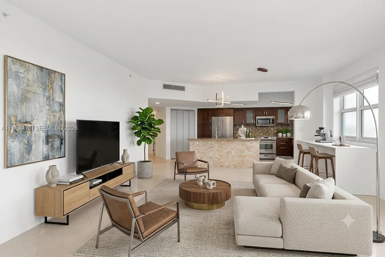 Foto de propiedad en 20000 E Country Club Drive 716, Aventura, FL 33180 Aventura con MLS# 