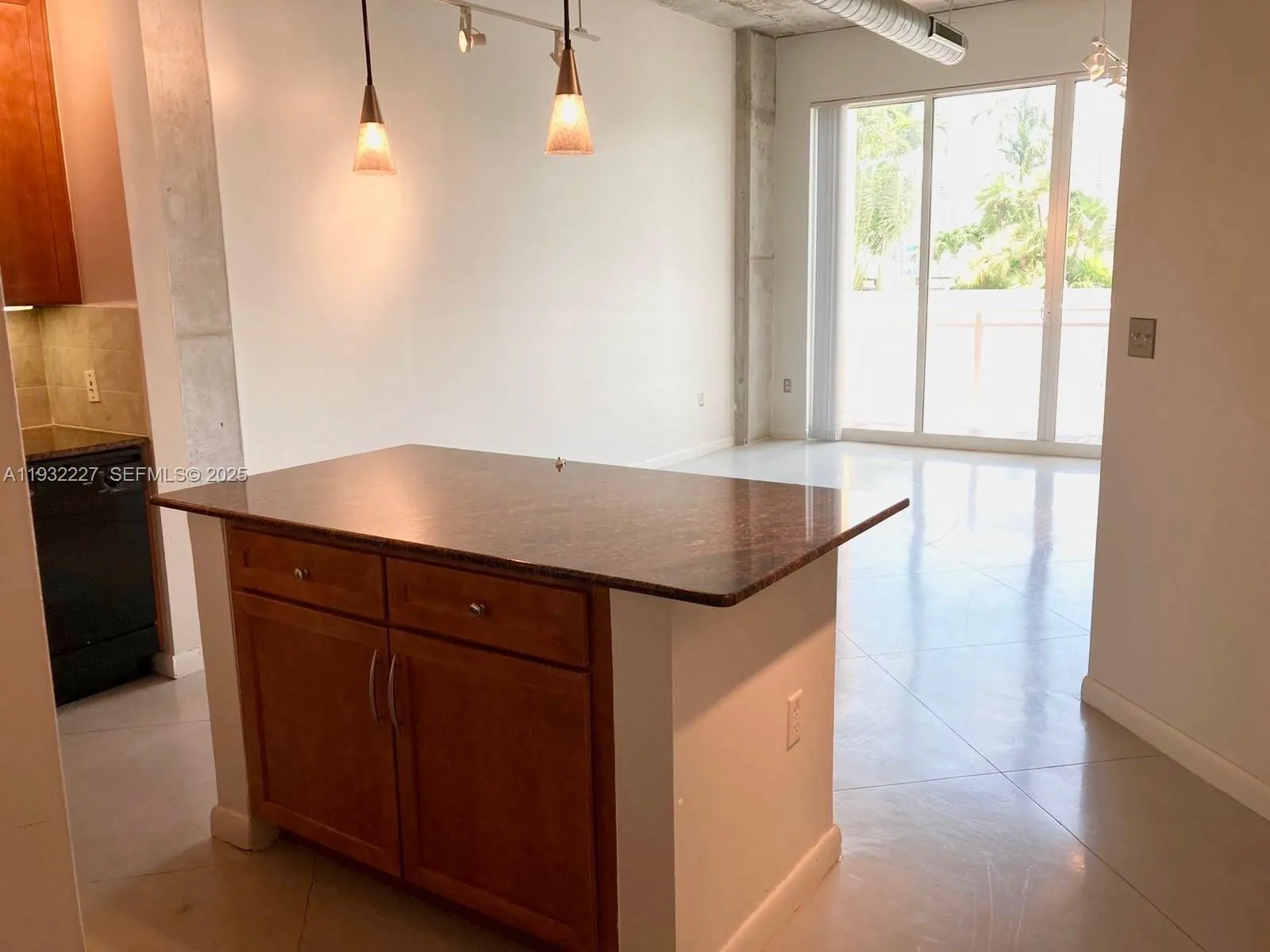 Foto de propiedad en 2001 Biscayne Boulevard 2608, Miami, FL 33137 Miami con MLS# 