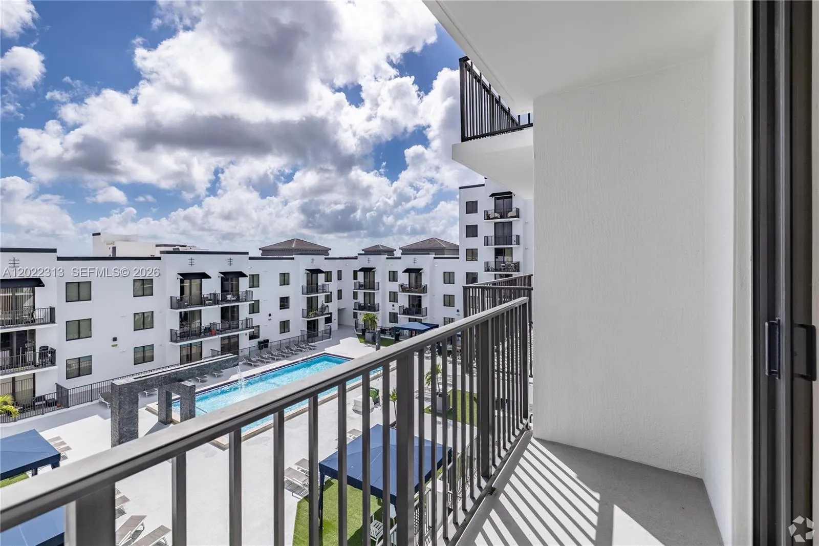 Foto de propiedad en 2001 Ludlam 250, West Miami, FL 33147 West Miami con MLS# 