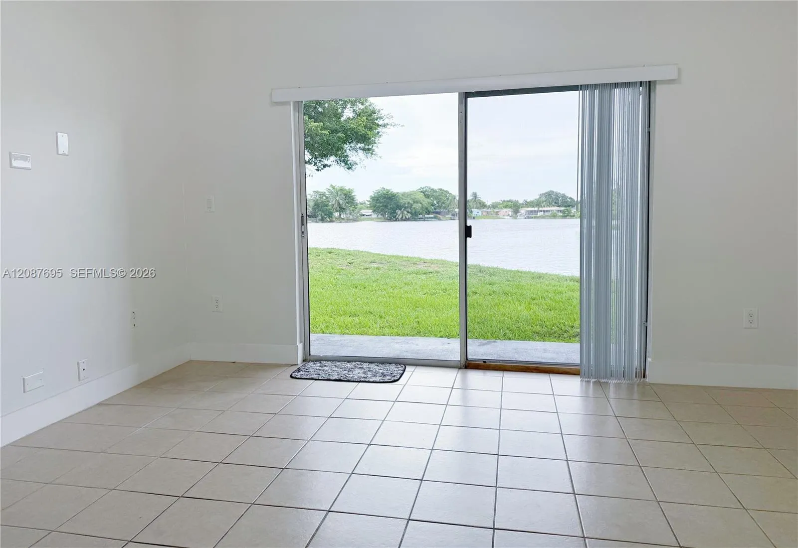En Renta 2001 NW 96th Terrace 10J, Pembroke Pines, FL 33024, Pembroke Pines, FL 33024
