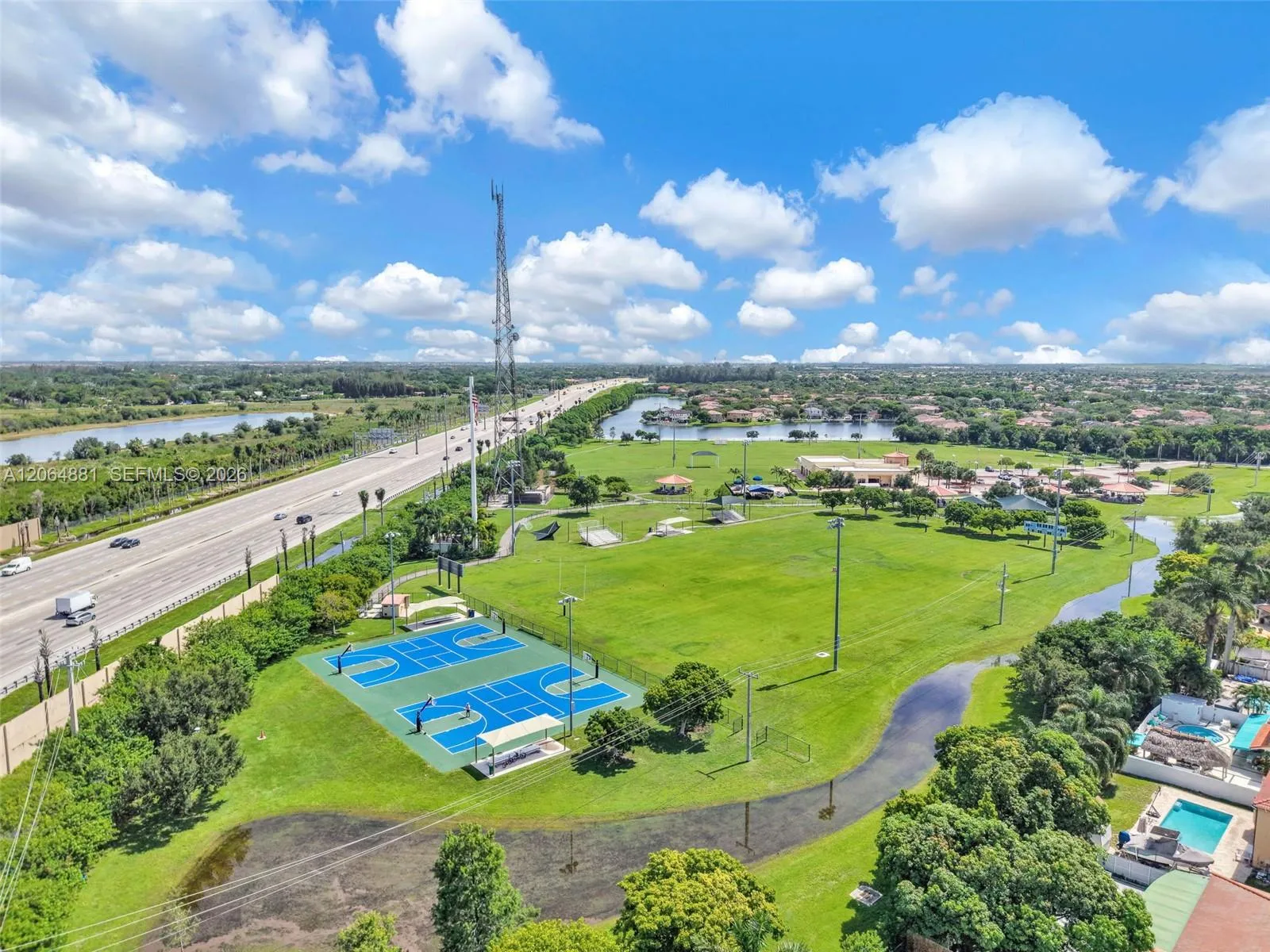 En Venta 20027 NW 85th Avenue, Hialeah, FL 33015, Hialeah, FL 33015