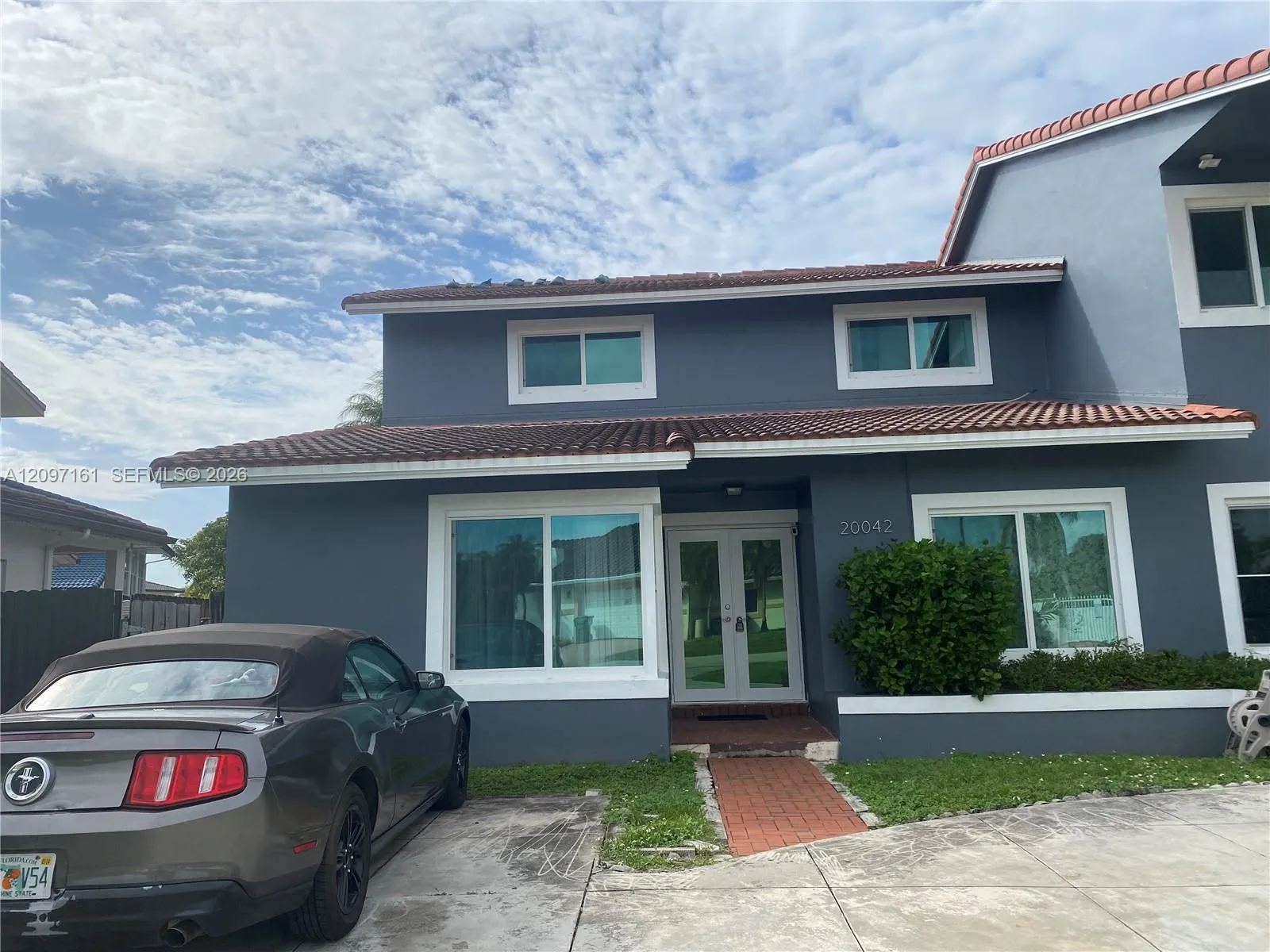 En Venta 20042 W Lake Drive, Hialeah, FL 33015, Hialeah, FL 33015